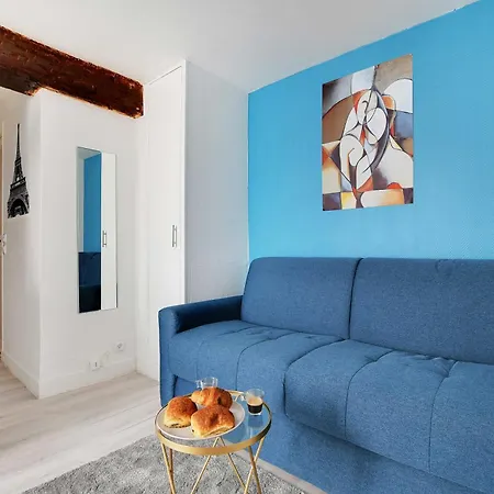 In The Heart Of The Marais Apartment *