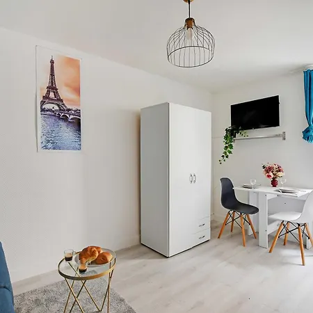 Apartment In The Heart Of The Marais Paris